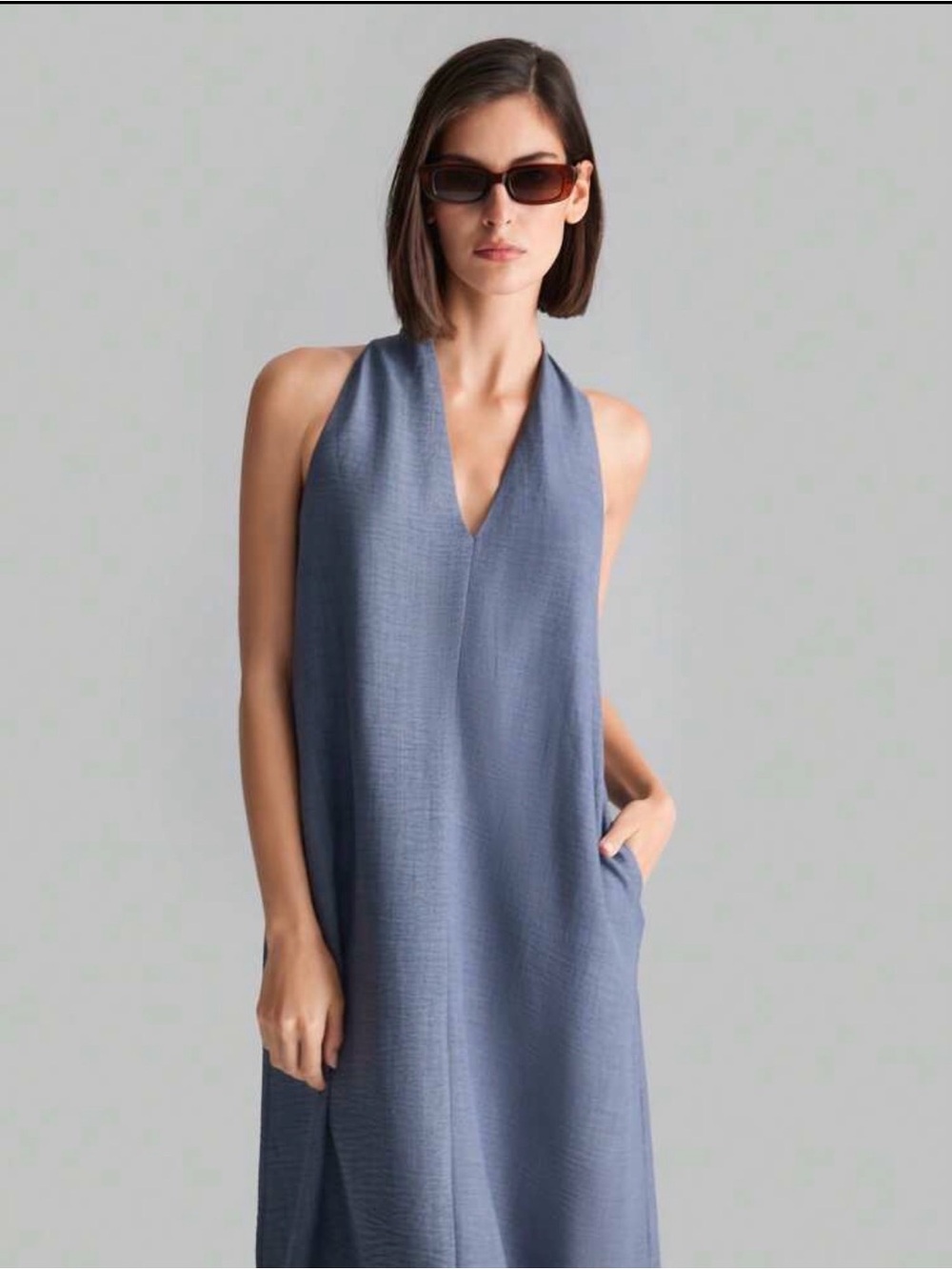 Sleeveless V-Neck Blue Dress